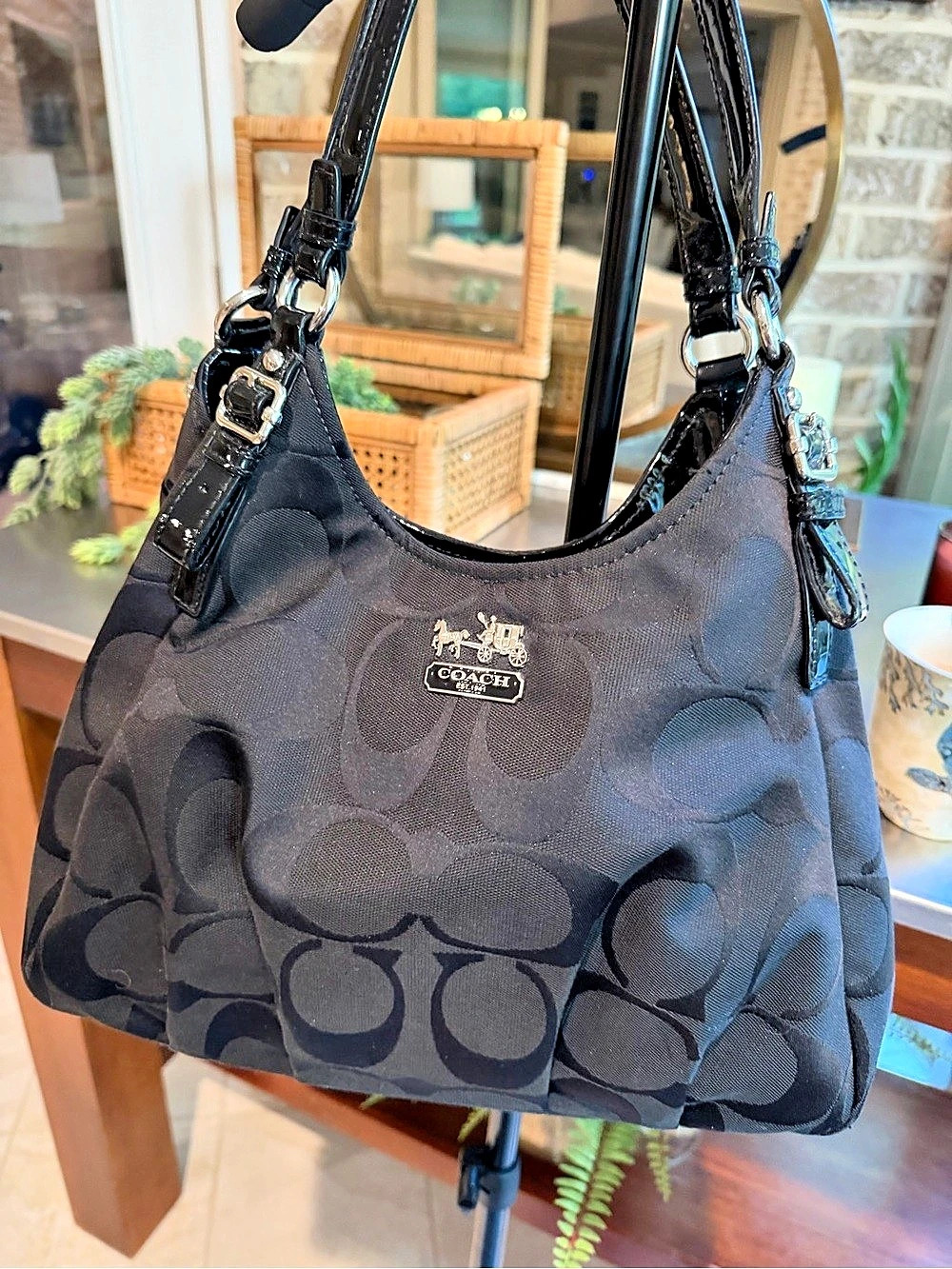 Coach Madison Signature Maggie Shoulder Bag 18762 Black